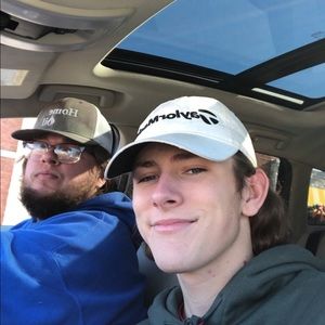 Meet your Posher, Cody